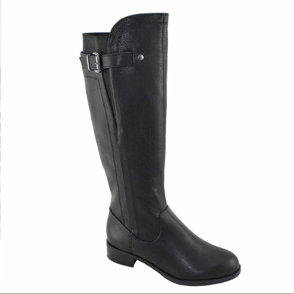 Black Boots- NWT